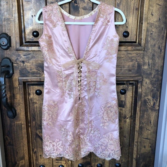BOSTON PROPER🌷Golden Rose Lace Corset Tie Dress - Picture 2 of 11